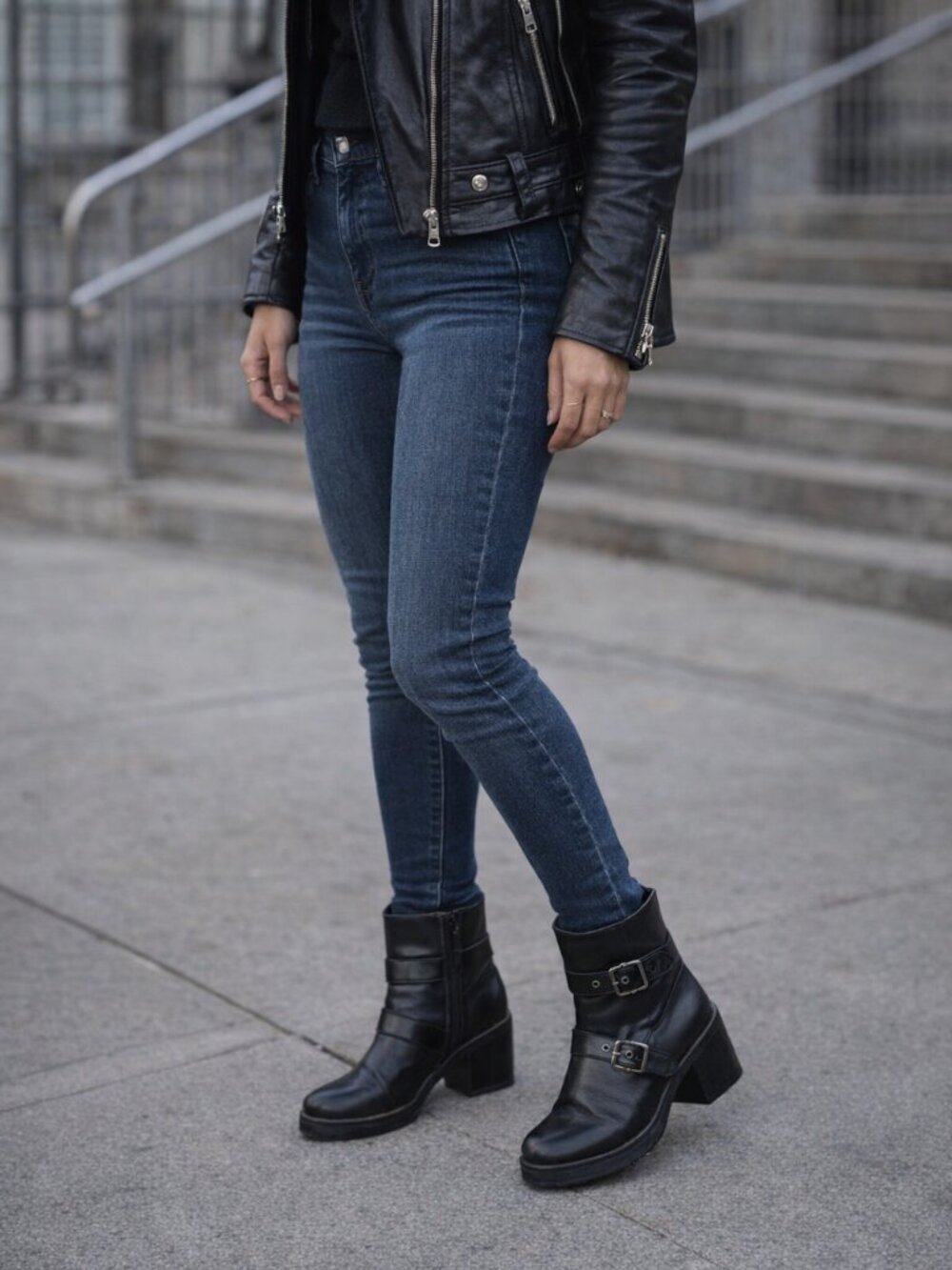 Jada Moto boots biker ankle black silver buckle zippered